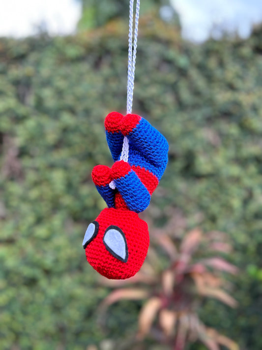 Spiderman- Amigurumi de crochet hecho 100% a mano