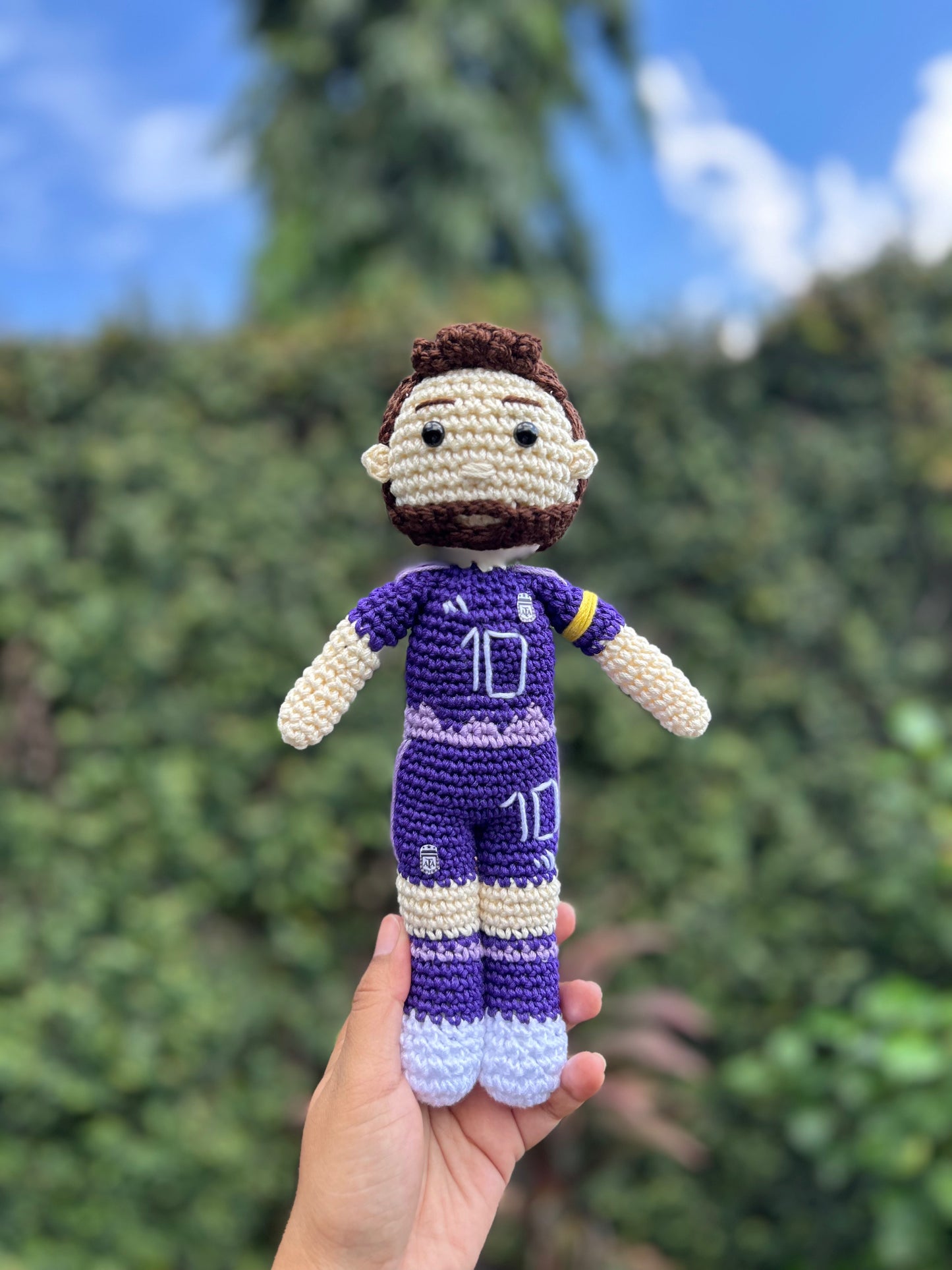 Messi- Amigurumi de crochet hecho 100% a mano
